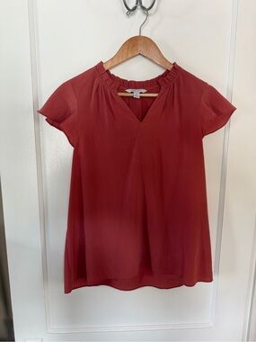 NWOT Nine West Business Casual Short Flutter Sleeve Blouse